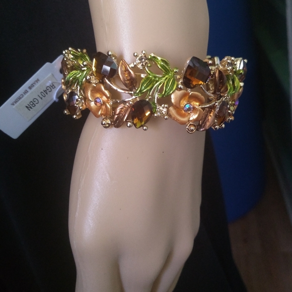New fashion Bangles Bracelets. - Picture 4 of 6